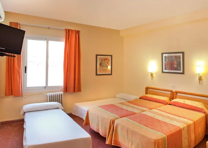Отель Gastrohotel Boutique Rh Canfali
