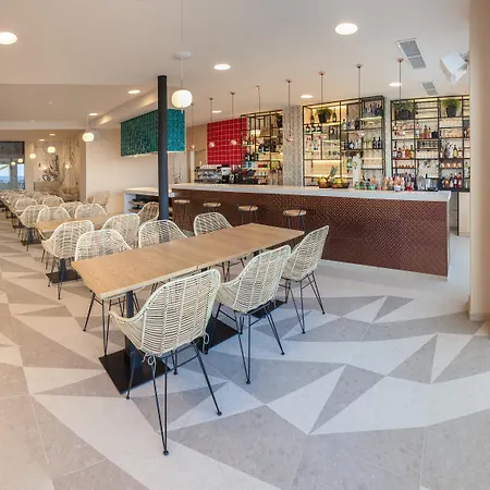 Gastrohotel Boutique Rh Canfali Hotell